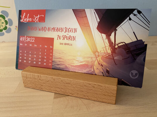 Kalender mit Holzsockel Buche geölt, klein