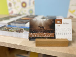 Kalender im kleinen Holzsockel - Kalender 2023 - Psalm 23